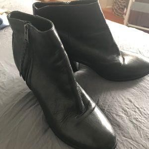 Rag & Bone Size 11 black booties